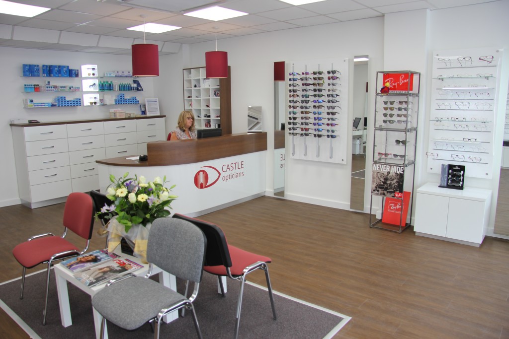 opticians in rayleigh